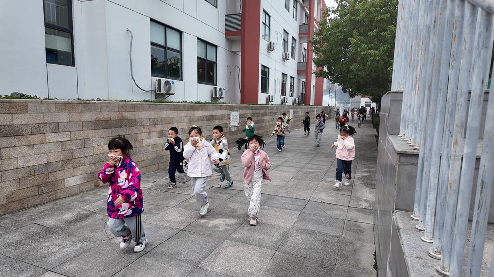 fe2bc3ff2a5b4dd39d2462b28fac8d76.jpg fe2bc3ff2a5b4dd39d2462b28fac8d76.jpg