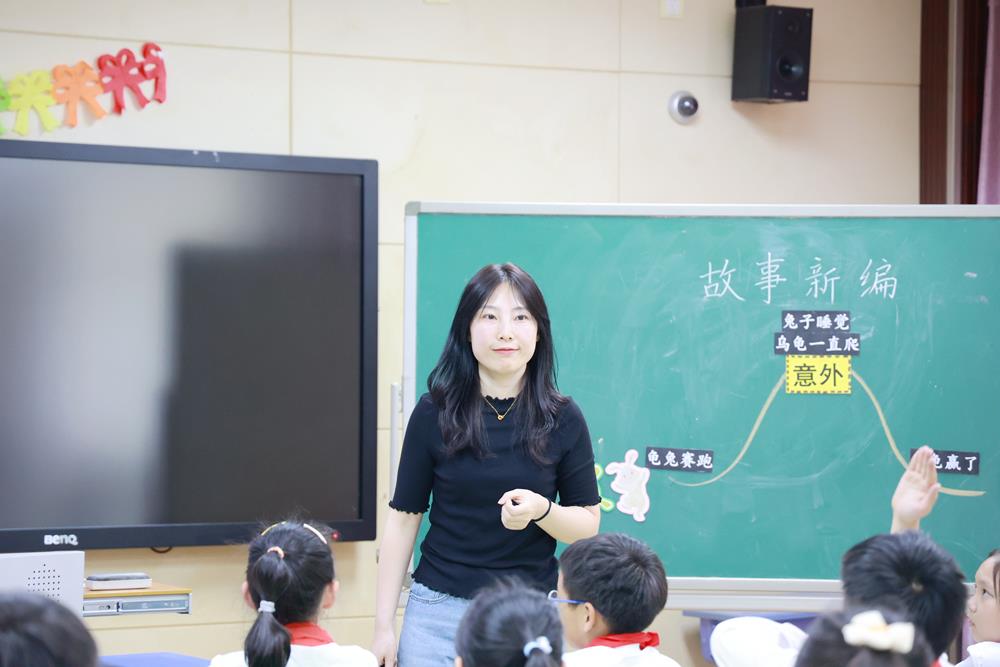 a5d75f2f9e9b4709a56d76f690533e75.JPG
