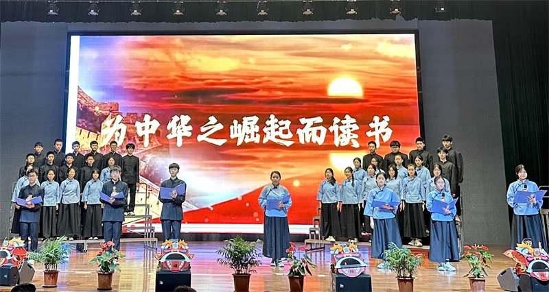 b014bfeb77264d6bbf5871f165c2f68d.jpg
