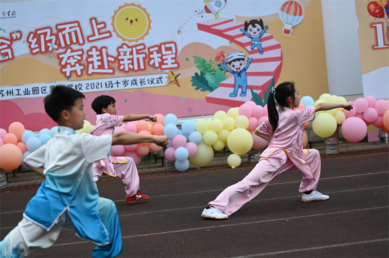 abbfba6cd1164a87ba3176e02e7103de.jpg