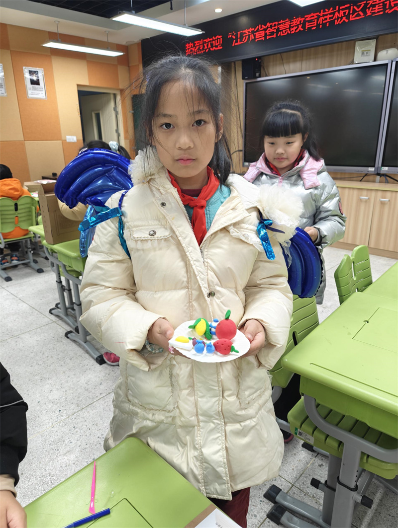 f97675fd5caa46b891c034542b9462ea.jpg