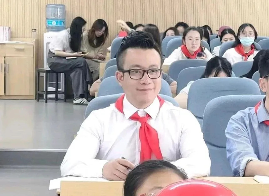 29e4782e8992427eaab01e0d58cf6ce4.jpg