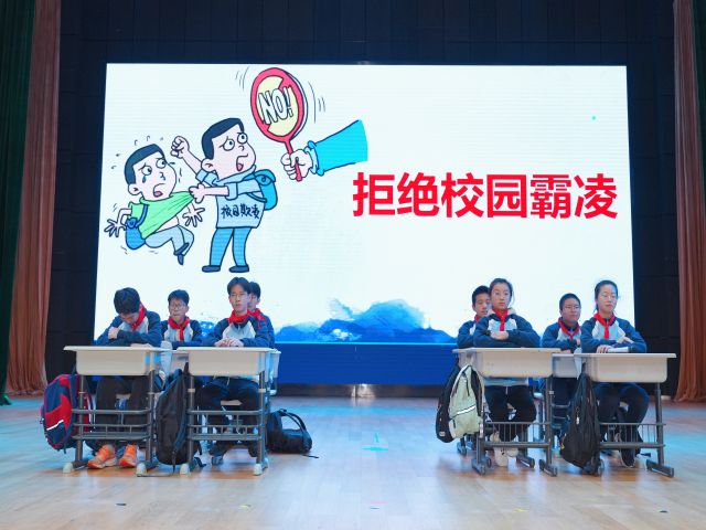 c94b58a77cc14755aee6237a62c5cf71.jpg