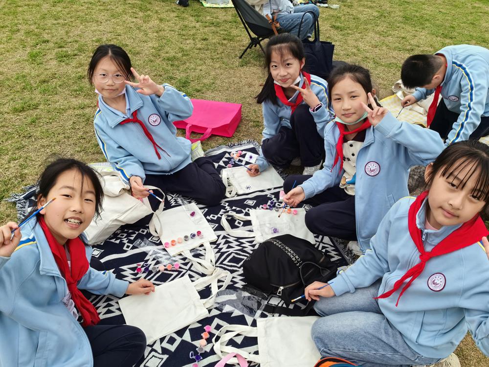 d4573519e1c2401baf88ab758f237bce.jpg